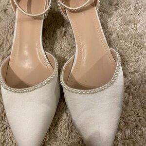 Elegant White Pearl-Embellished Women's Shoes